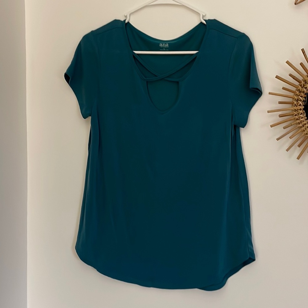 Green size small Ana shirt